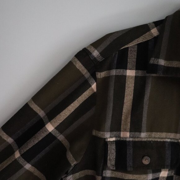 Produkt Green Flannel XL Buttoned Plaid Pocket Long Sleeve Thick Sweater T-Shirt - Picture 3 of 15